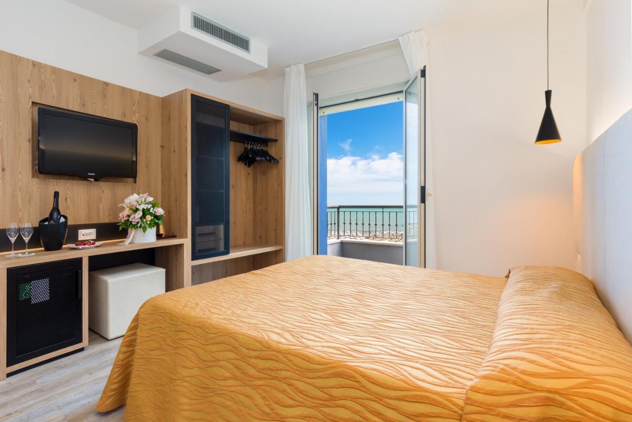 Hotel Nettuno Caorle Eksteriør bilde