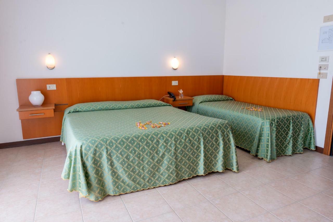 Hotel Nettuno Caorle Eksteriør bilde
