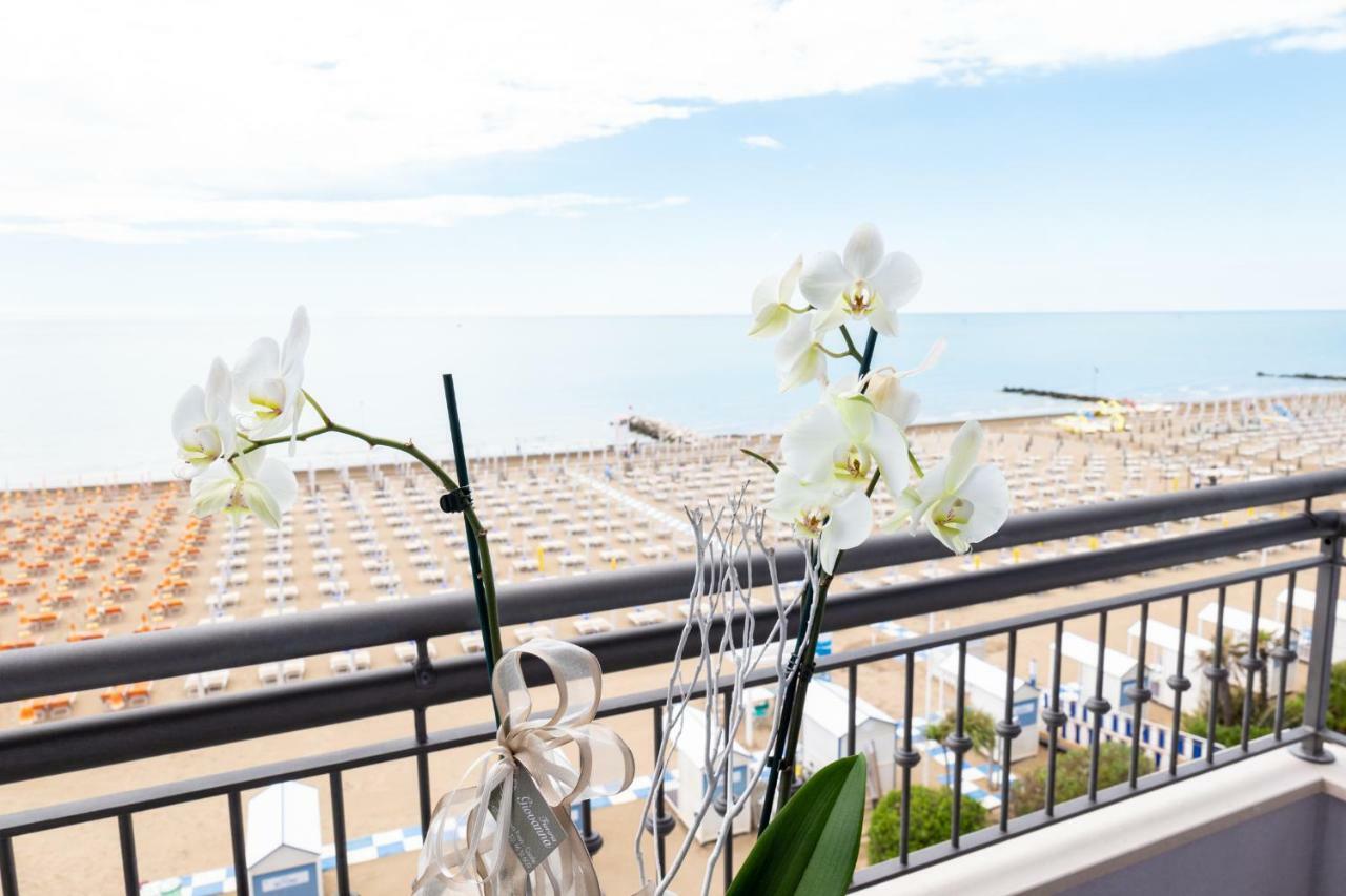 Hotel Nettuno Caorle Eksteriør bilde