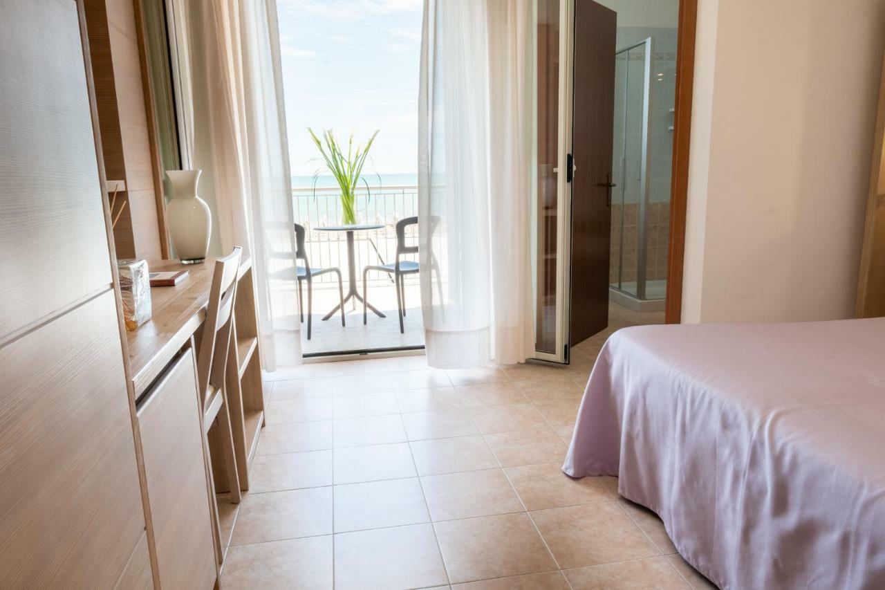 Hotel Nettuno Caorle Eksteriør bilde