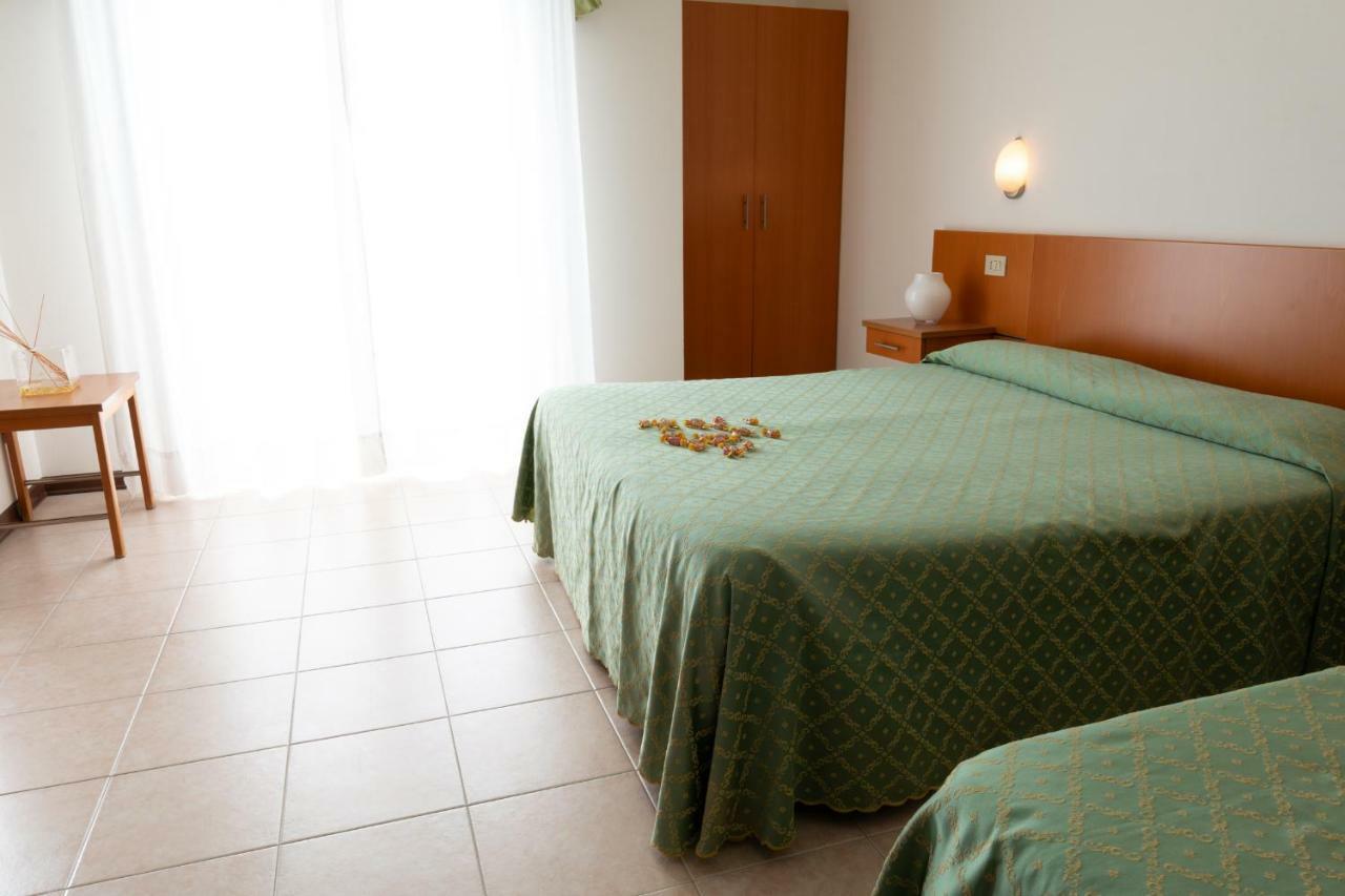 Hotel Nettuno Caorle Eksteriør bilde